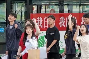 《铿锵玫瑰》歌声中谢场，中国女足结束亚运会征程